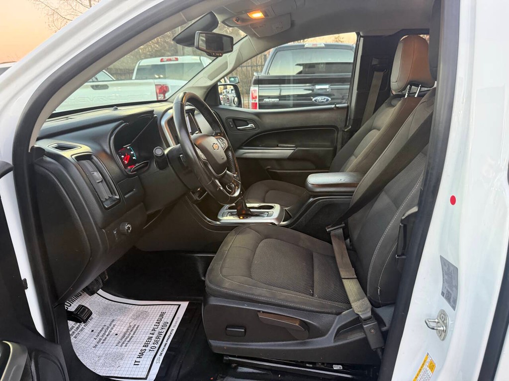 Chevrolet Colorado Vehicle Full-screen Gallery Image 07