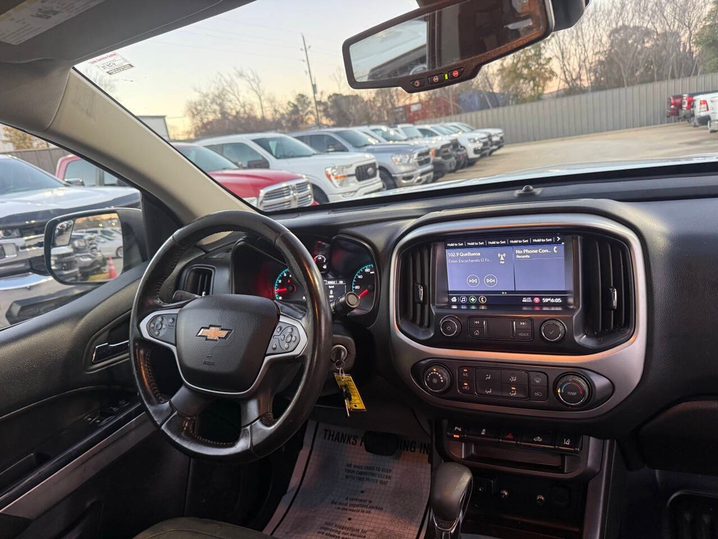 Chevrolet Colorado Vehicle Full-screen Gallery Image 17