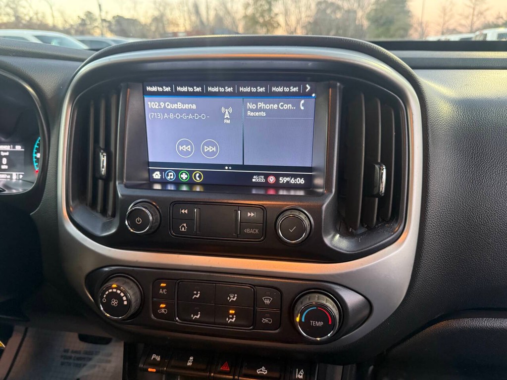 Chevrolet Colorado Vehicle Full-screen Gallery Image 20