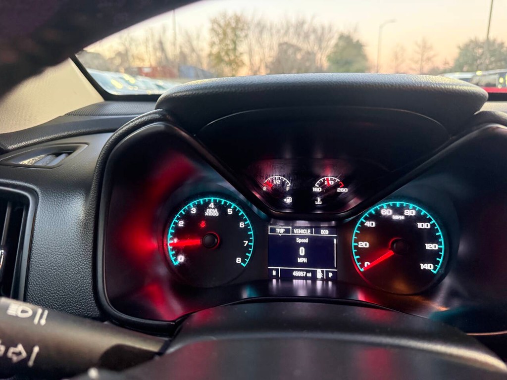 Chevrolet Colorado Vehicle Full-screen Gallery Image 26