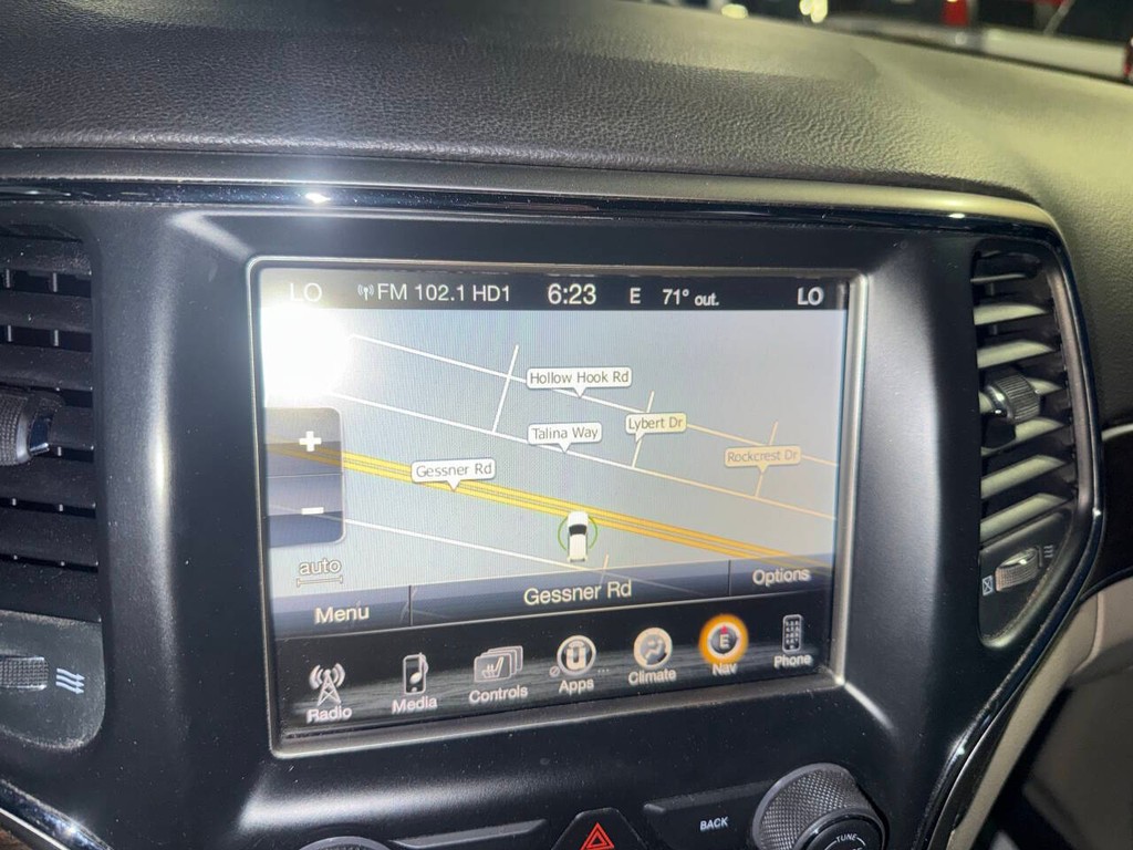 Jeep Grand Cherokee Vehicle Full-screen Gallery Image 25