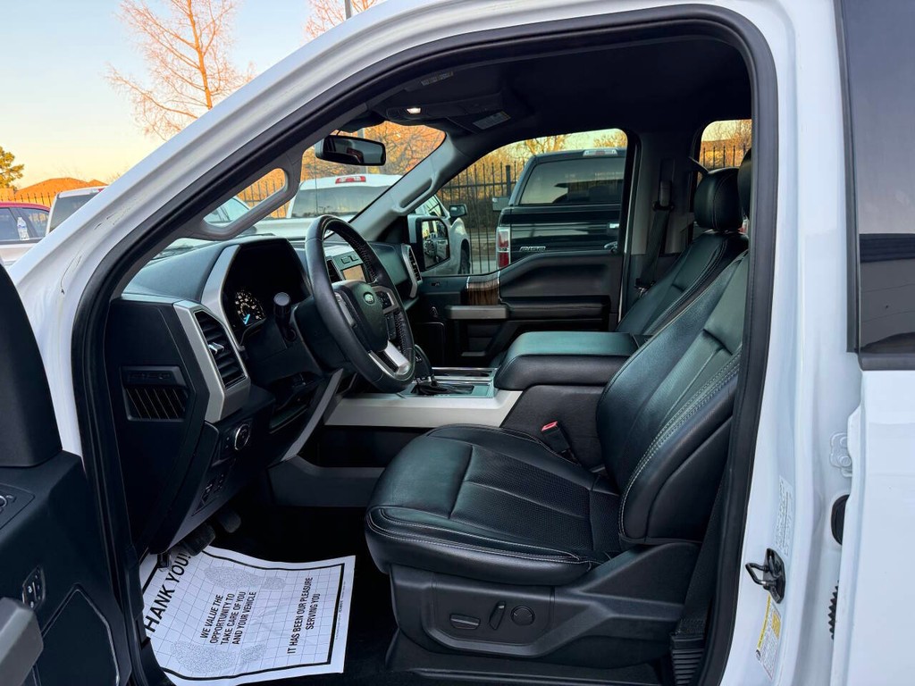 Ford F-150 Vehicle Full-screen Gallery Image 07