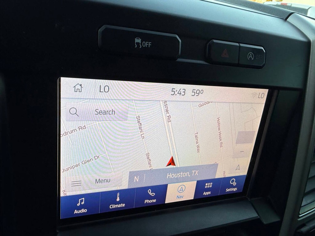 Ford F-150 Vehicle Full-screen Gallery Image 25