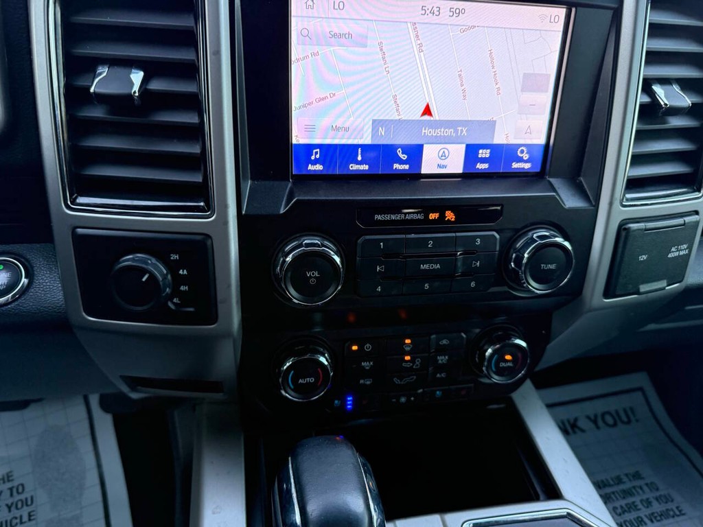 Ford F-150 Vehicle Full-screen Gallery Image 27