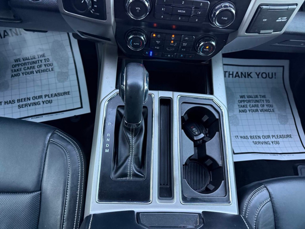 Ford F-150 Vehicle Full-screen Gallery Image 29