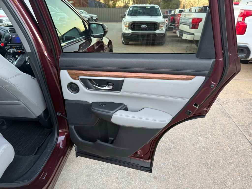 Honda CR-V Vehicle Full-screen Gallery Image 16