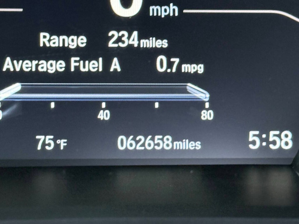 Honda CR-V Vehicle Full-screen Gallery Image 33