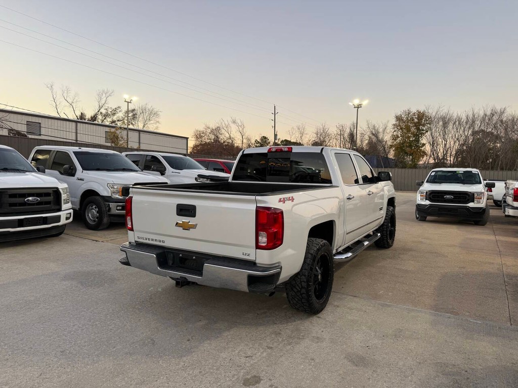 Chevrolet Silverado 1500 Vehicle Full-screen Gallery Image 05