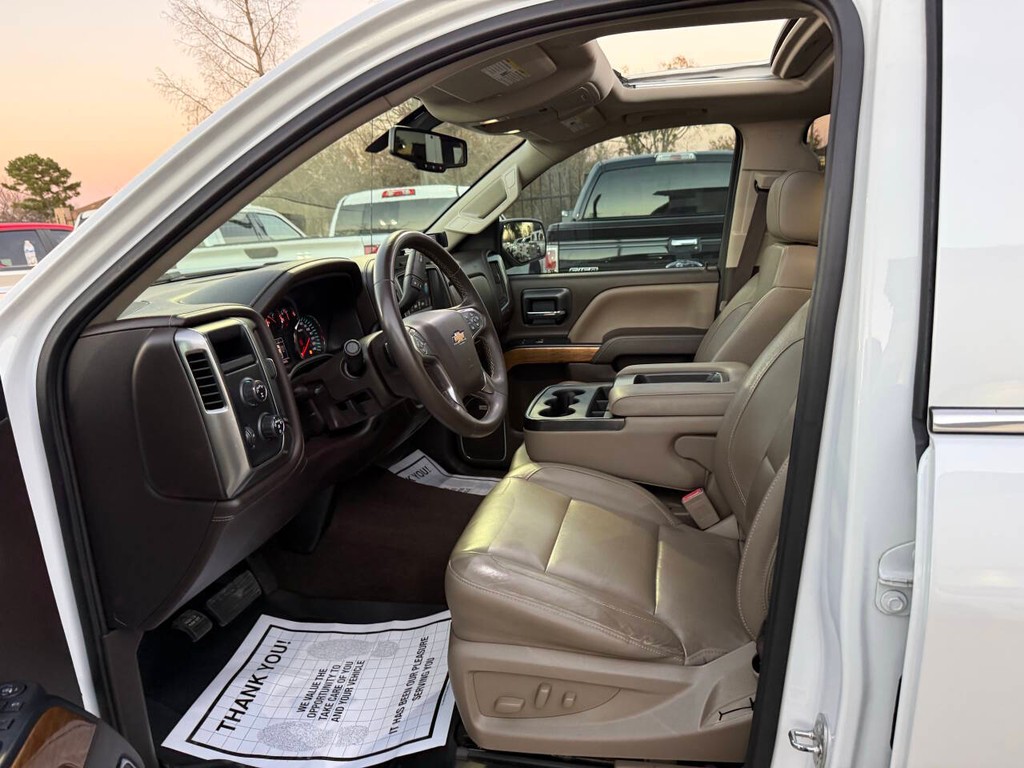 Chevrolet Silverado 1500 Vehicle Full-screen Gallery Image 07