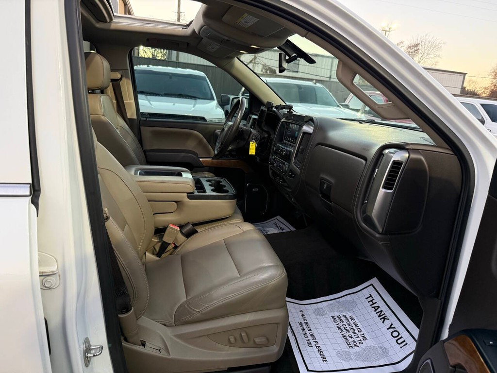 Chevrolet Silverado 1500 Vehicle Full-screen Gallery Image 10