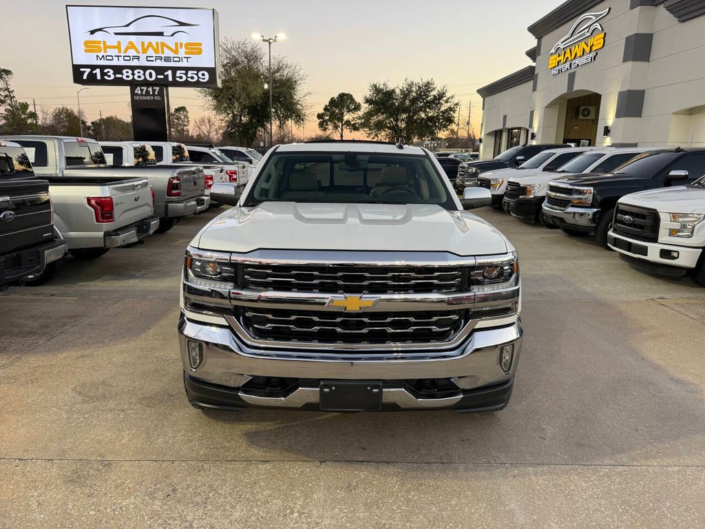 Chevrolet Silverado 1500 Vehicle Full-screen Gallery Image 40