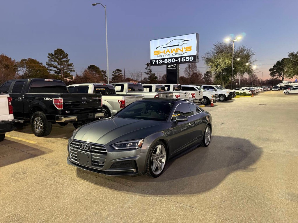 Audi A5 Coupe Vehicle Full-screen Gallery Image 03