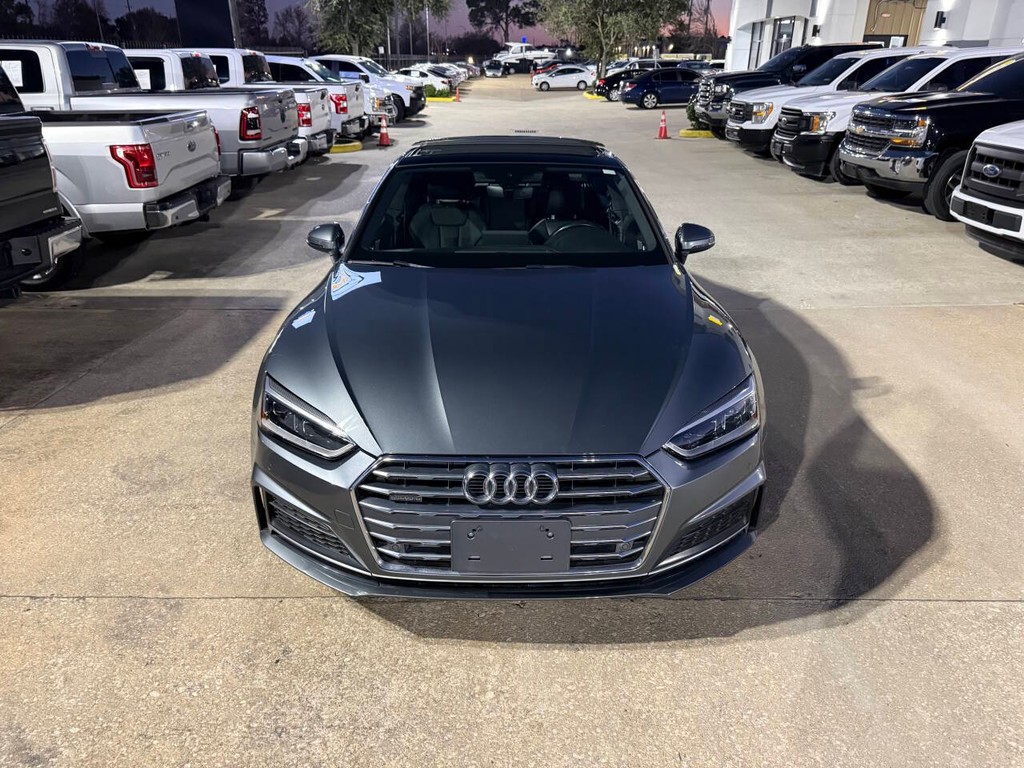 Audi A5 Coupe Vehicle Full-screen Gallery Image 38