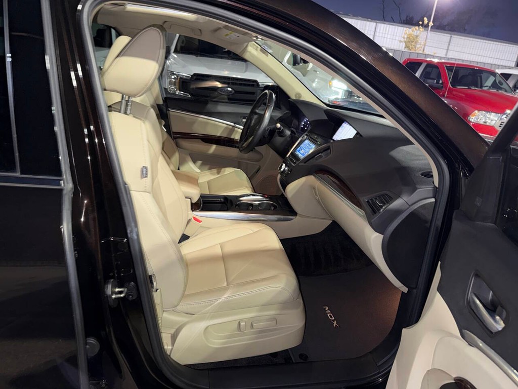 Acura MDX Vehicle Full-screen Gallery Image 10