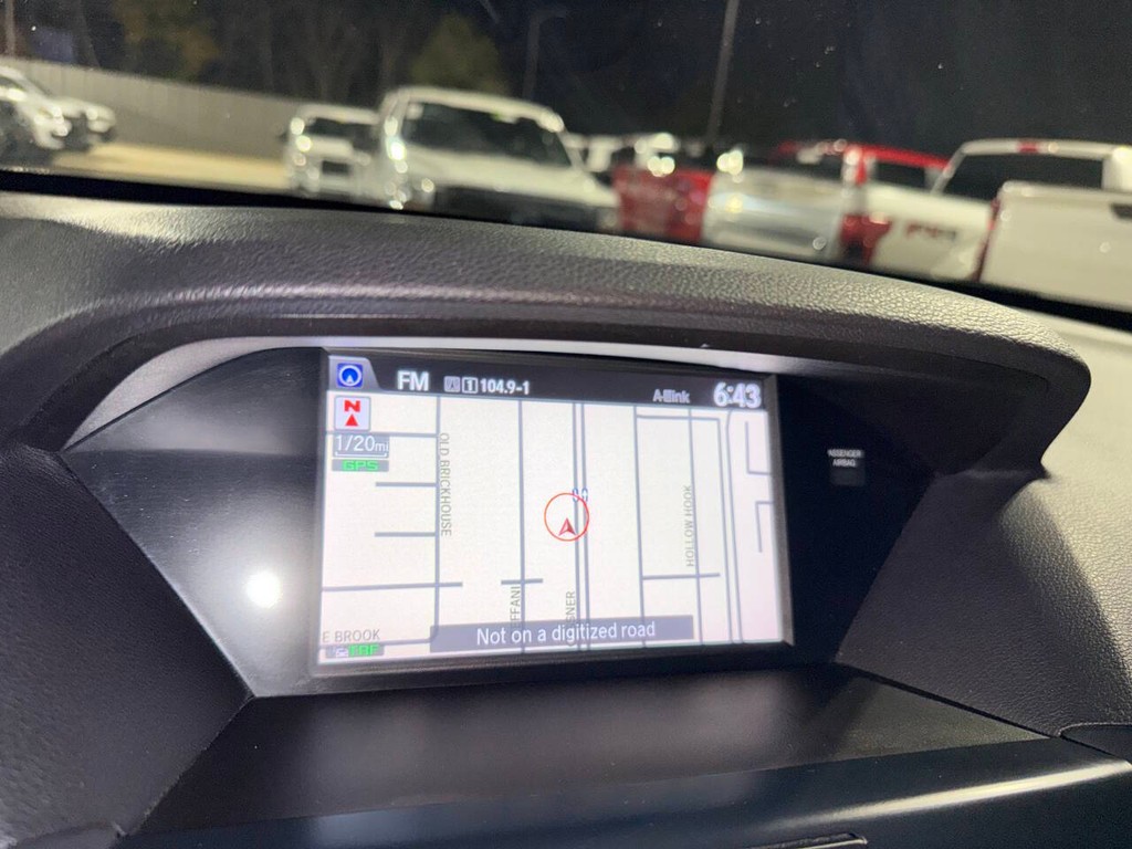 Acura MDX Vehicle Full-screen Gallery Image 23