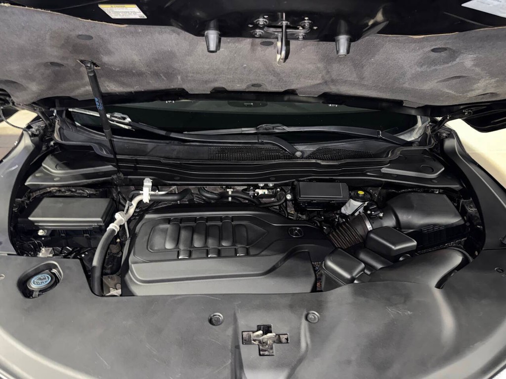 Acura MDX Vehicle Full-screen Gallery Image 33