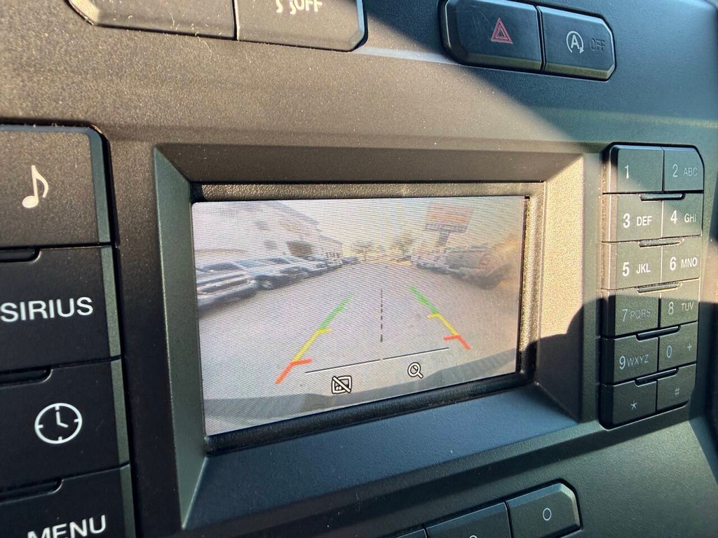 Ford F-150 Vehicle Full-screen Gallery Image 26