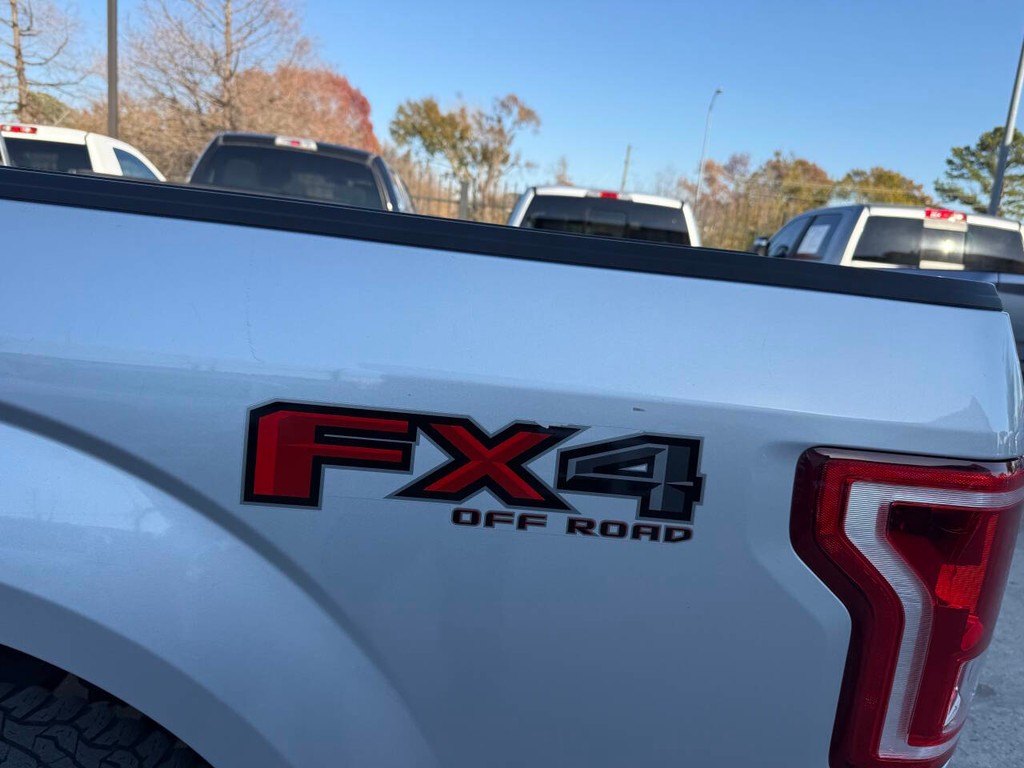 Ford F-150 Vehicle Full-screen Gallery Image 37