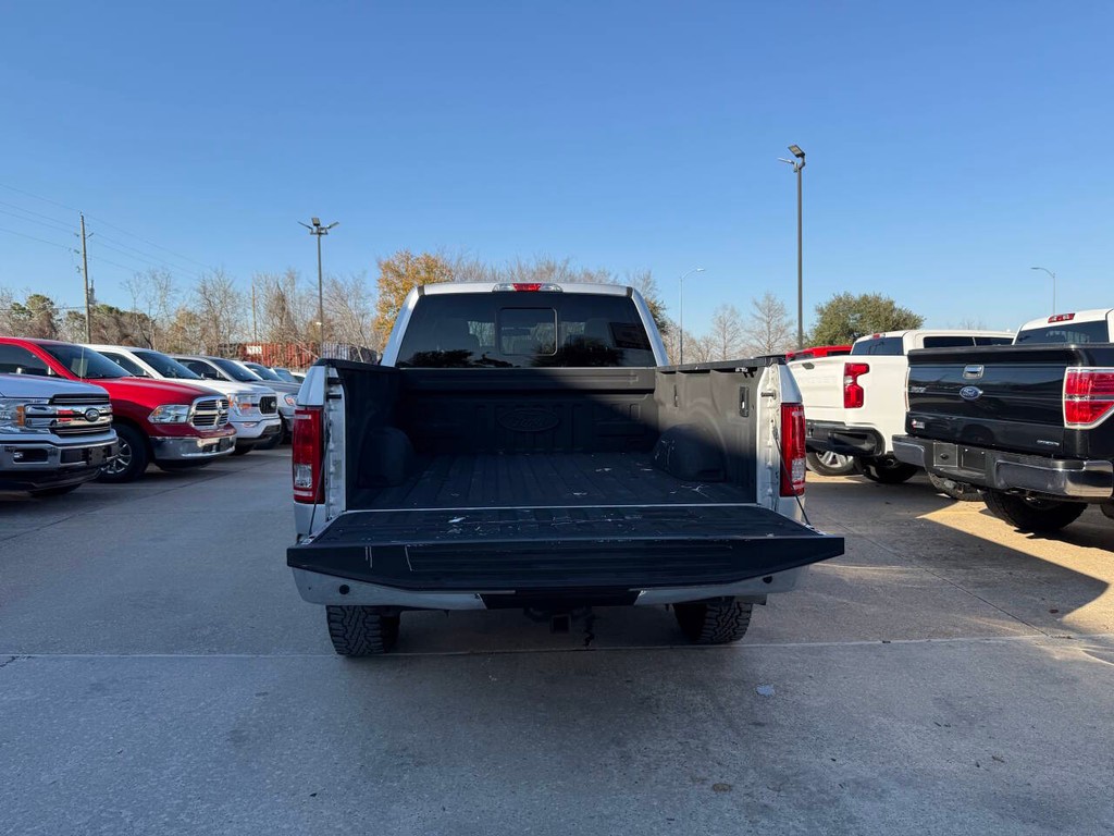 Ford F-150 Vehicle Full-screen Gallery Image 38