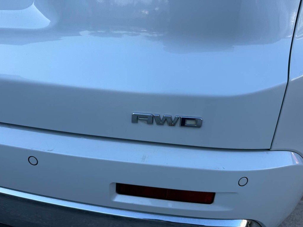 GMC Acadia Vehicle Full-screen Gallery Image 44