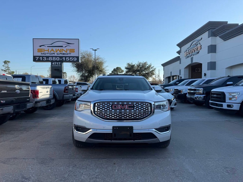 GMC Acadia Vehicle Full-screen Gallery Image 47