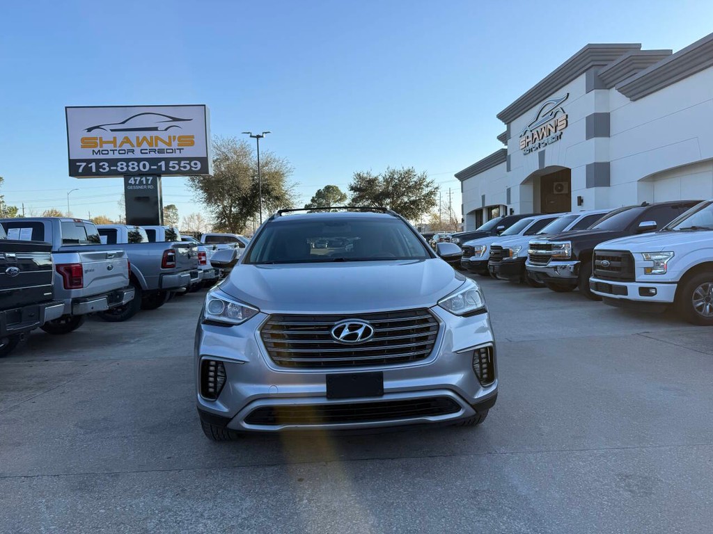 Hyundai Santa Fe Vehicle Full-screen Gallery Image 38