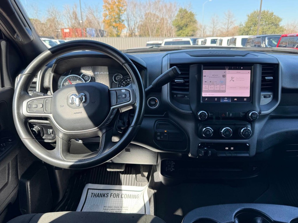 Ram 2500 Vehicle Full-screen Gallery Image 21