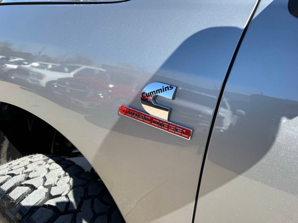 Ram 2500 Vehicle Full-screen Gallery Image 37