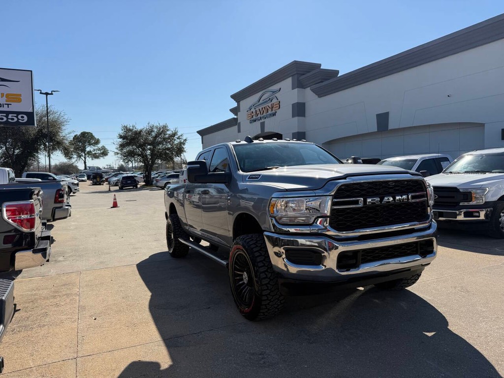 Ram 2500 Vehicle Full-screen Gallery Image 41