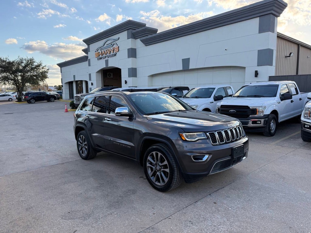 Jeep Grand Cherokee Vehicle Full-screen Gallery Image 02
