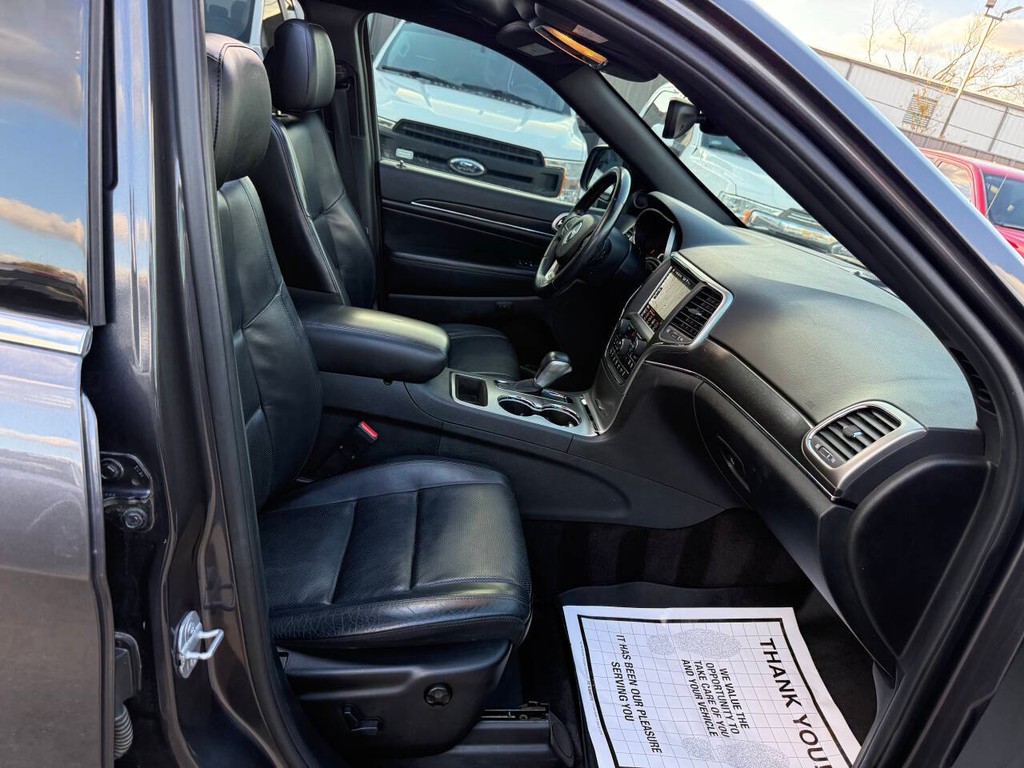 Jeep Grand Cherokee Vehicle Full-screen Gallery Image 10