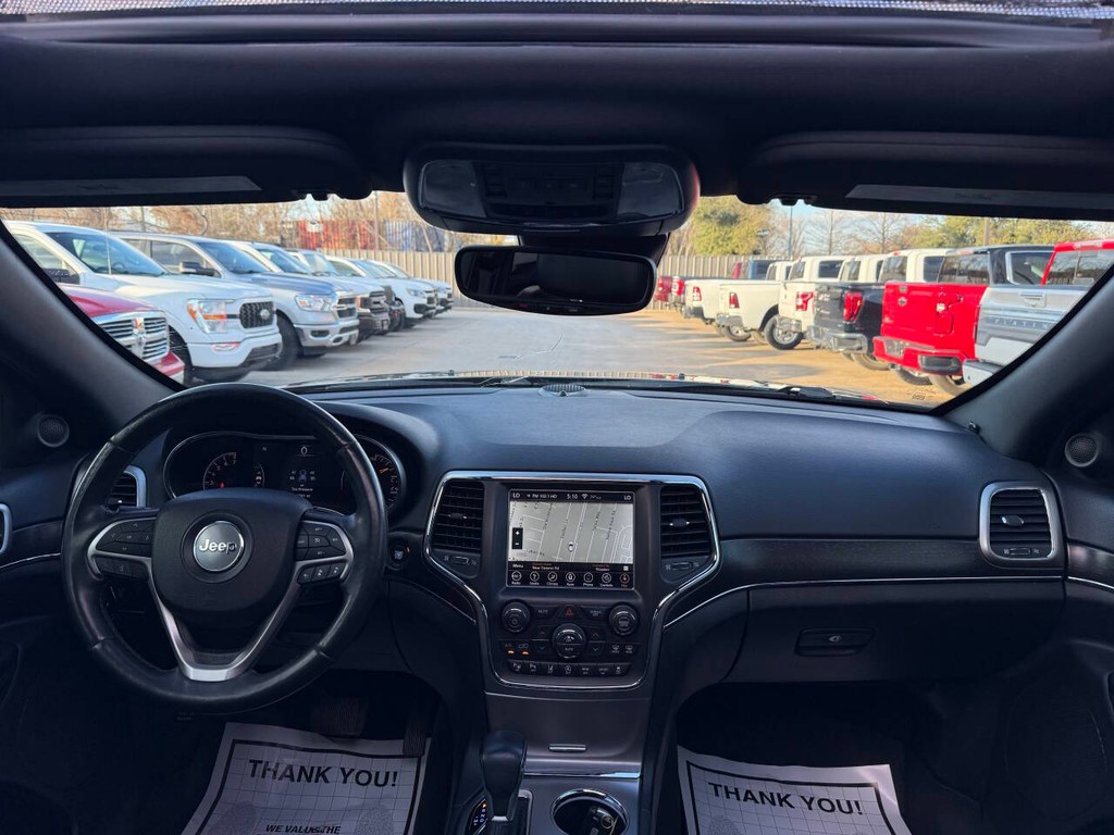 Jeep Grand Cherokee Vehicle Full-screen Gallery Image 15