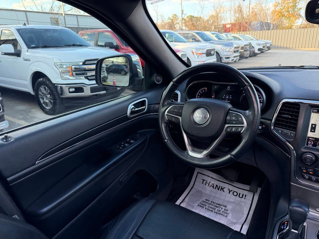 Jeep Grand Cherokee Vehicle Full-screen Gallery Image 17