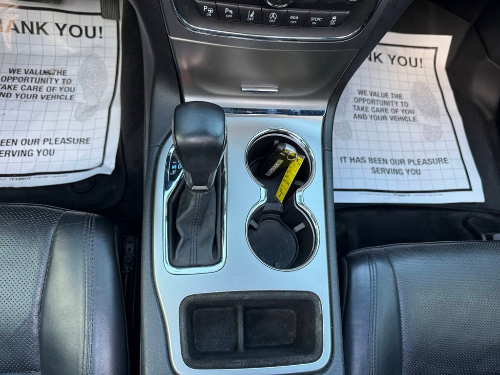 Jeep Grand Cherokee Vehicle Full-screen Gallery Image 27