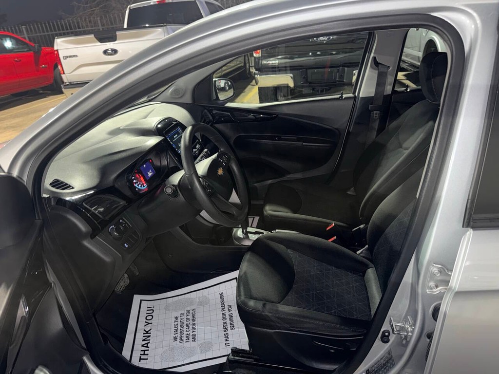 Chevrolet Spark Vehicle Full-screen Gallery Image 07