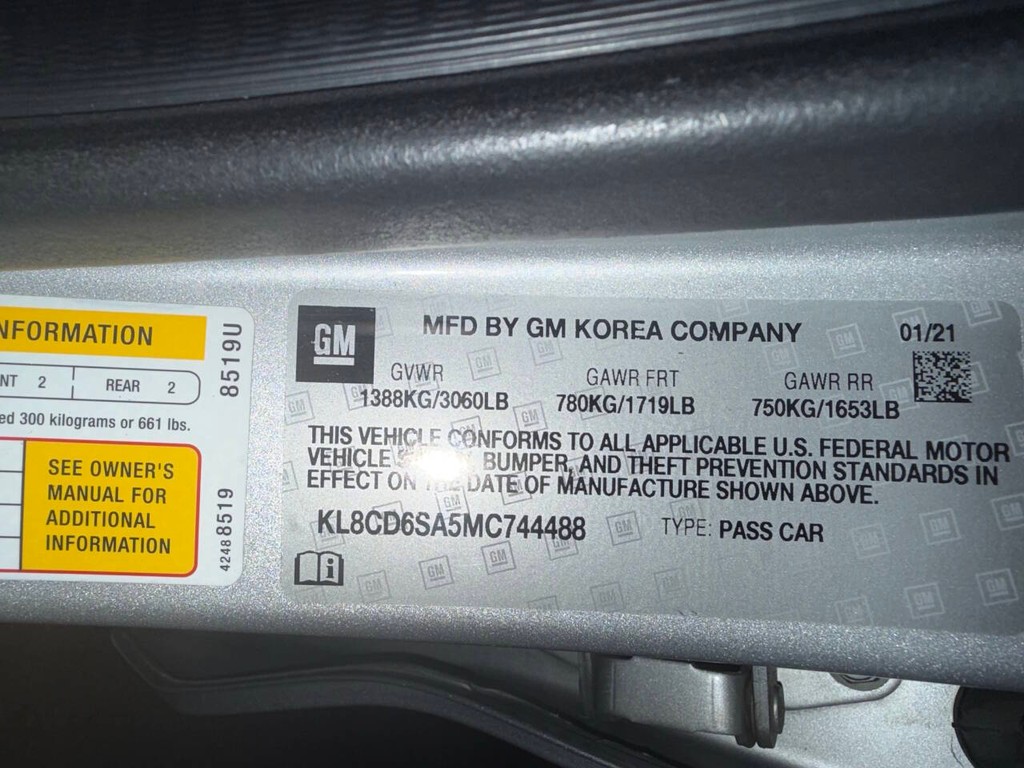 Chevrolet Spark Vehicle Full-screen Gallery Image 31