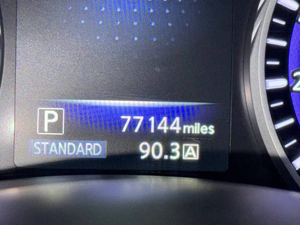 INFINITI Q50 Vehicle Full-screen Gallery Image 35