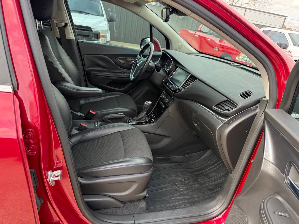 Buick Encore Vehicle Full-screen Gallery Image 10
