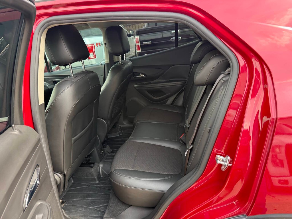 Buick Encore Vehicle Full-screen Gallery Image 13