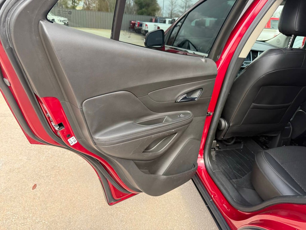 Buick Encore Vehicle Full-screen Gallery Image 14