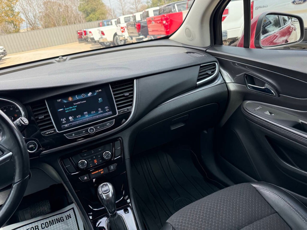 Buick Encore Vehicle Full-screen Gallery Image 21