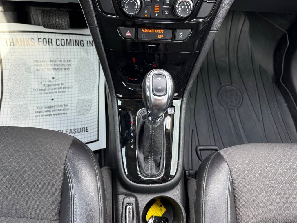 Buick Encore Vehicle Full-screen Gallery Image 30