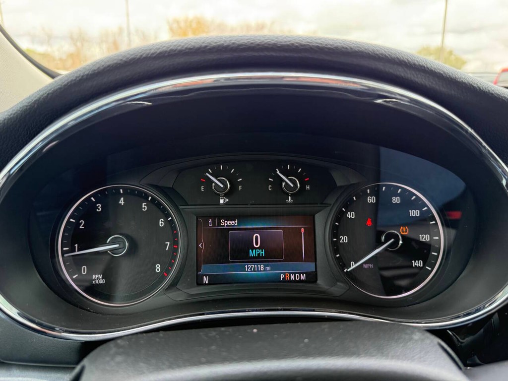 Buick Encore Vehicle Full-screen Gallery Image 32