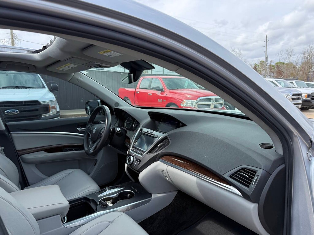 Acura MDX Vehicle Full-screen Gallery Image 09