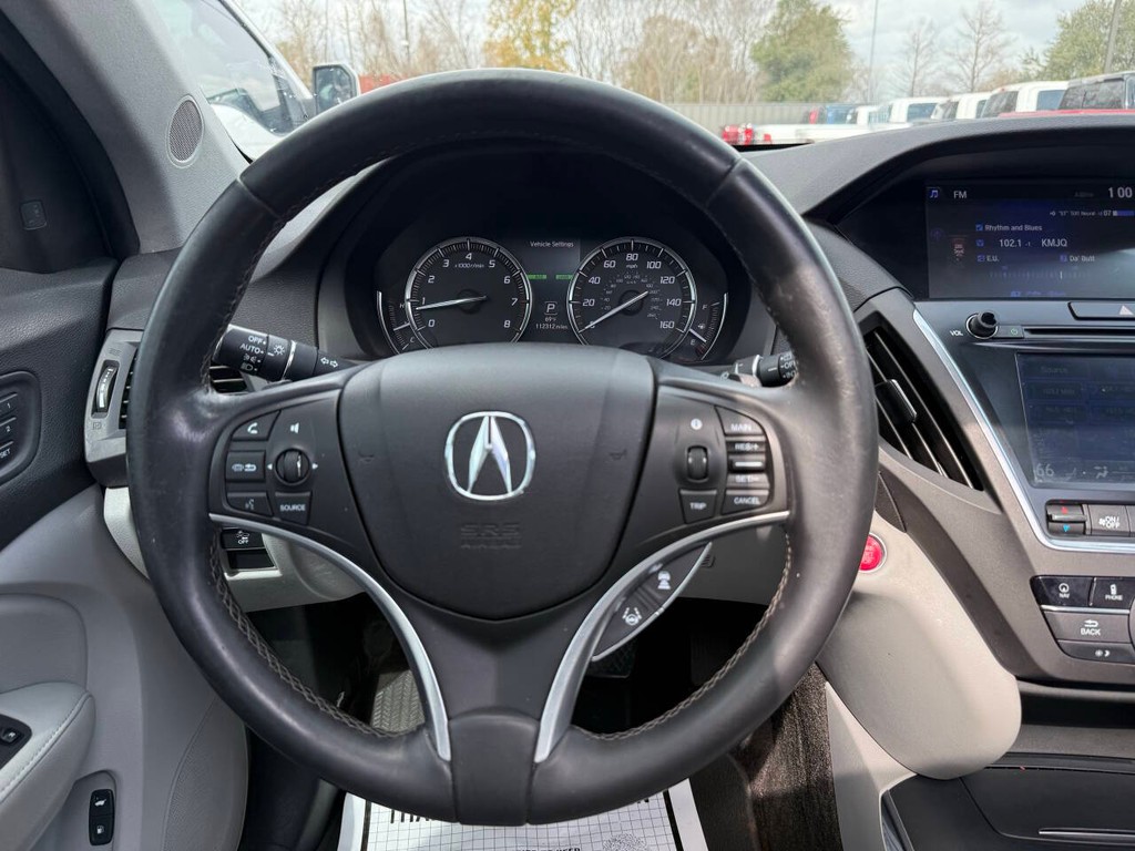 Acura MDX Vehicle Full-screen Gallery Image 29
