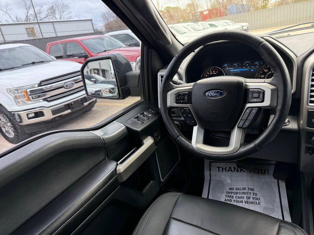 Ford F-150 Vehicle Full-screen Gallery Image 19