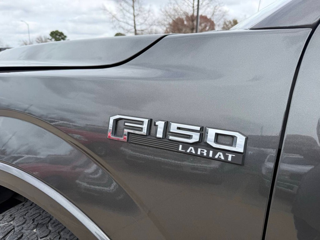 Ford F-150 Vehicle Full-screen Gallery Image 37