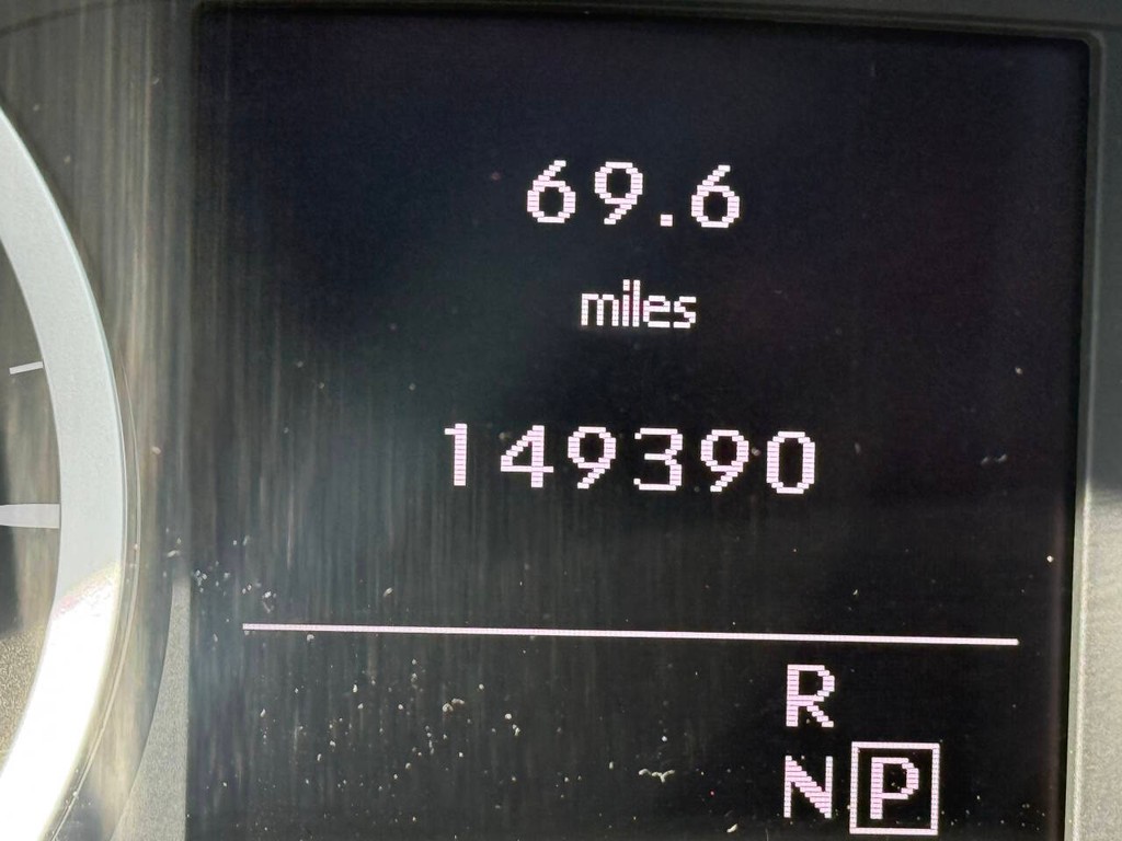 INFINITI QX30 Vehicle Full-screen Gallery Image 34