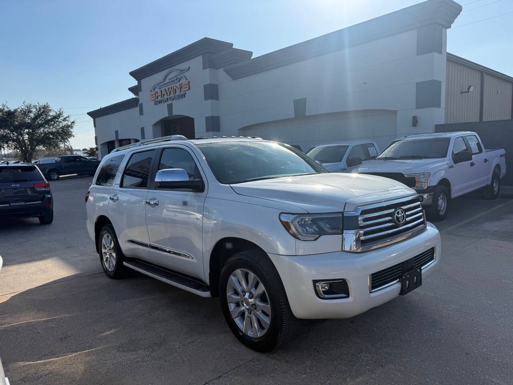 Toyota Sequoia Vehicle Full-screen Gallery Image 02