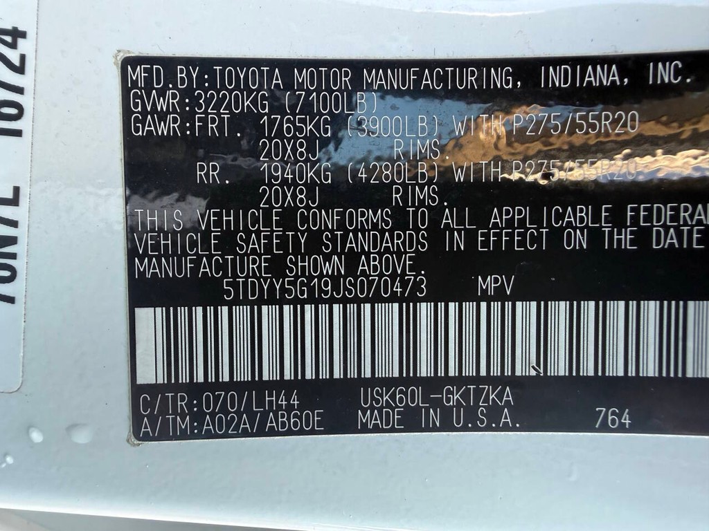 Toyota Sequoia Vehicle Full-screen Gallery Image 37